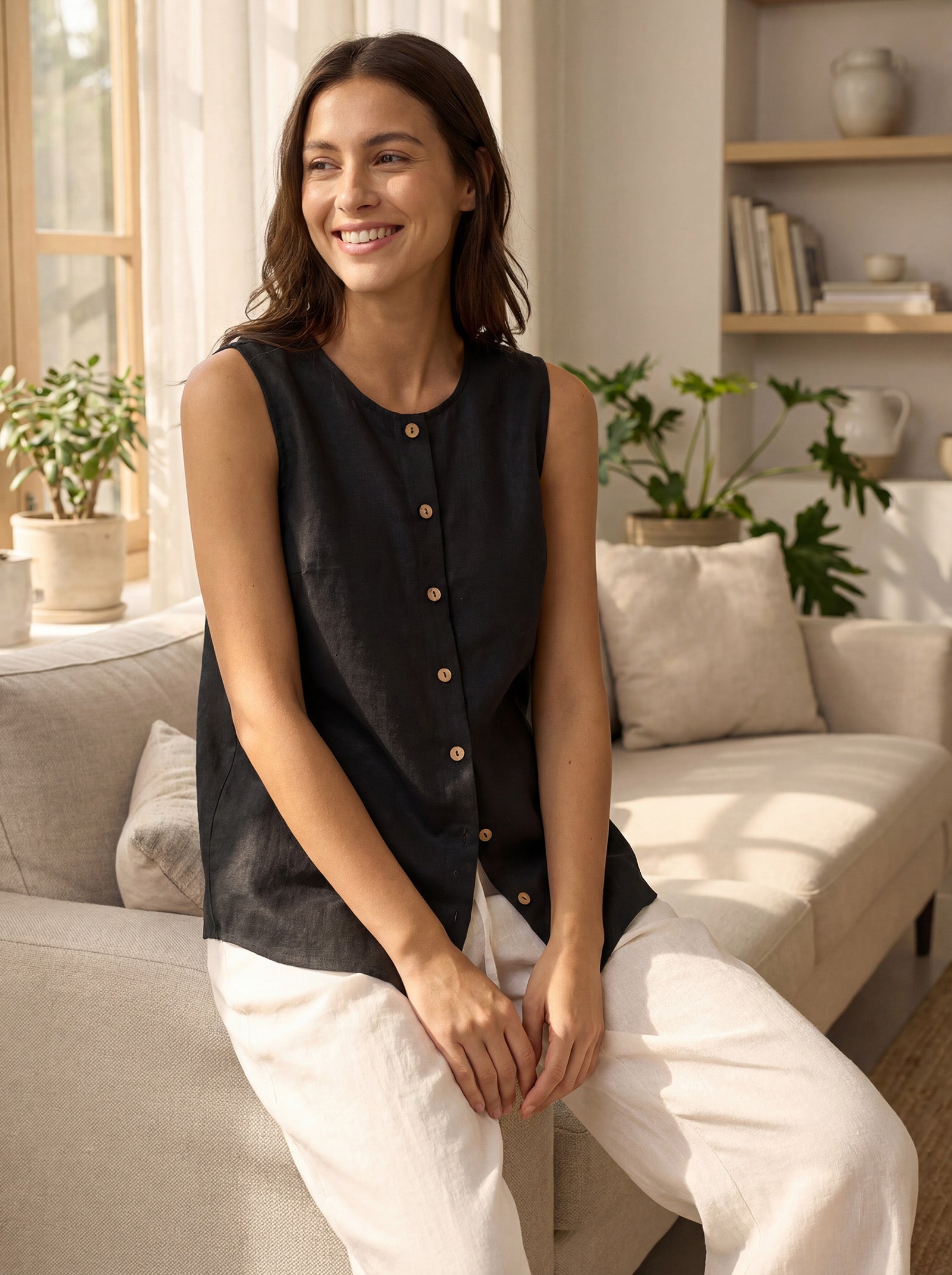 Top de Lino 100% con Botones sin Mangas ERIN