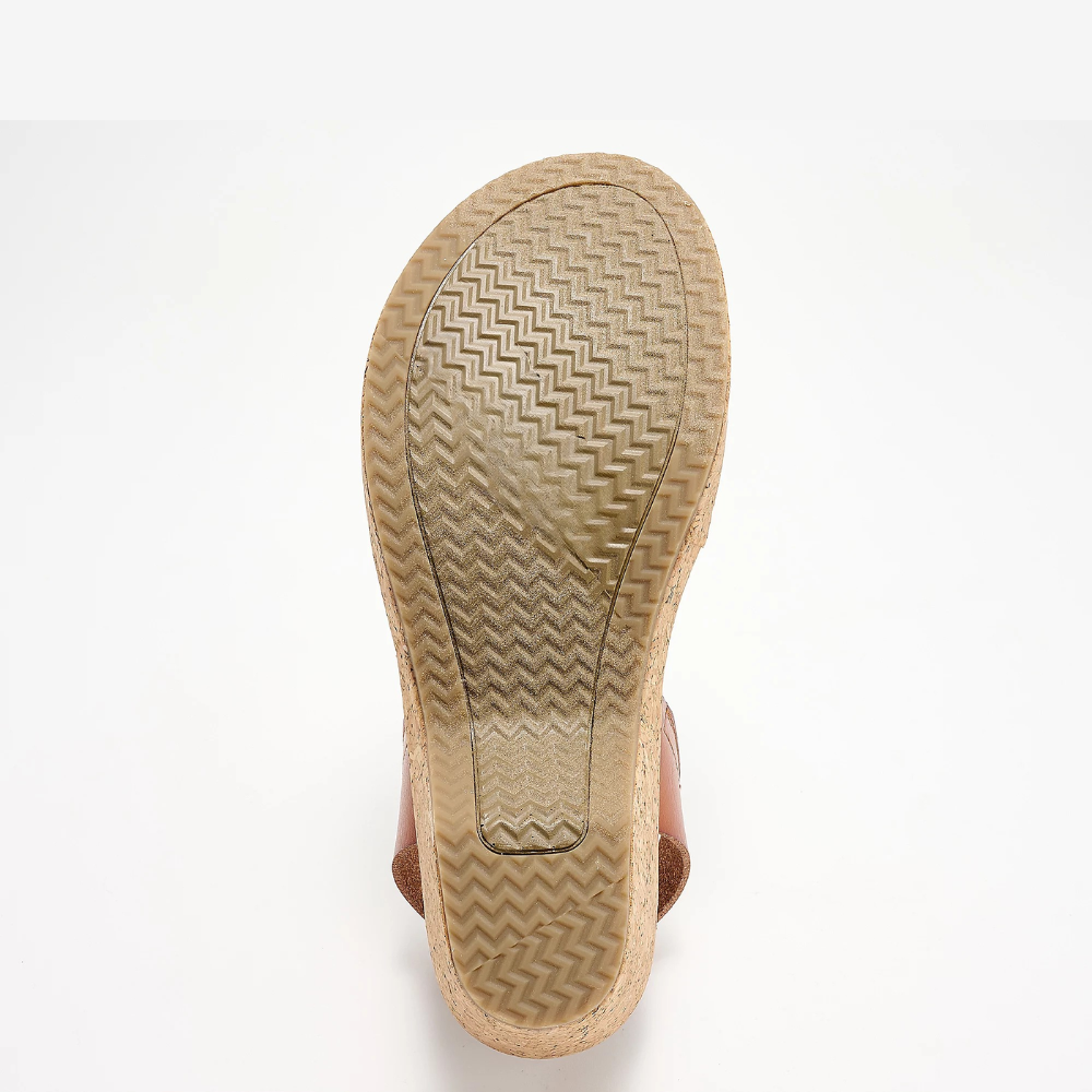 Brystol Corcho Cuña Sandalias – The Tacón That Doesn't Fight Back